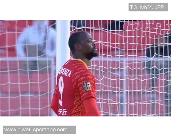 辽足外援姆本扎社交媒体转发摩洛哥球队转会传闻引发关注