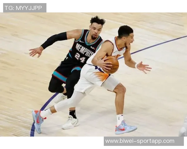 布克赞狄龙勇敢表达韧劲全队心态一致却各有不同声音 布克赞狄龙勇敢表达韧劲全队心态一致却各有不同声音