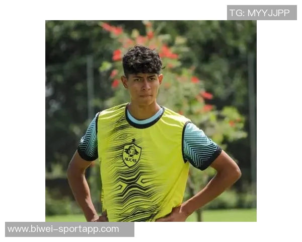 德天空报道拜仁明夏计划引援全线升级已接触费耶诺德右后卫雷德 德天空报道拜仁明夏计划引援全线升级已接触费耶诺德右后卫雷德